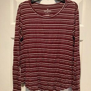 American Eagle Long Sleeve T Shirt - Size M - Maroon